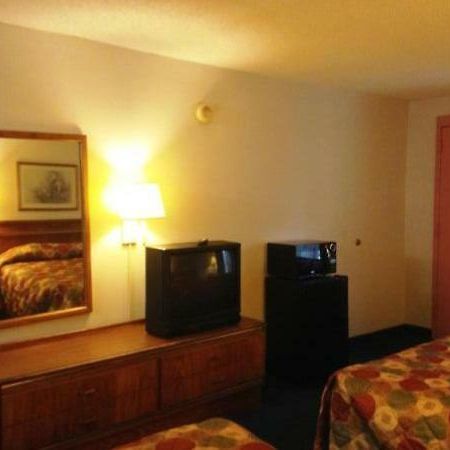 Royal Inn Columbia/Fort Jackson Kültér fotó